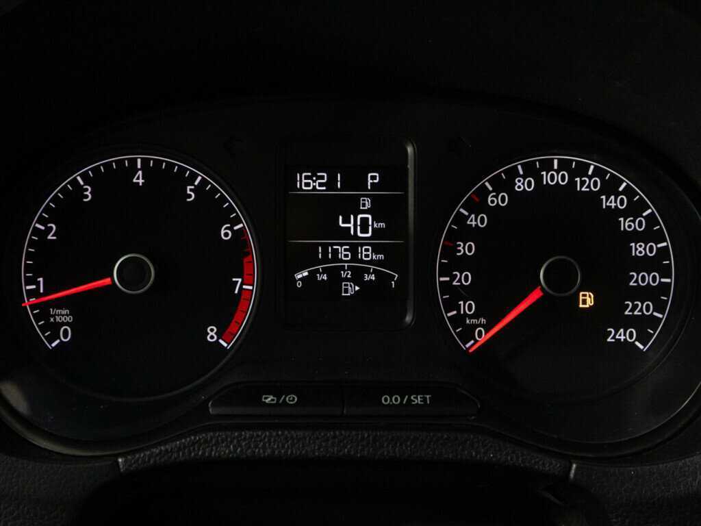 Б/У Фольксваген Поло 2016 года. Фото: #11