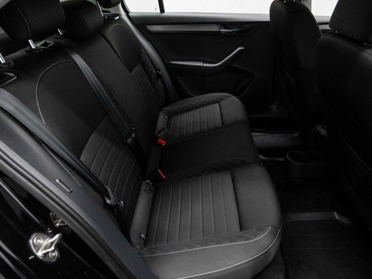 Б/У Шкода Рапид 2018 года. Фото: #7