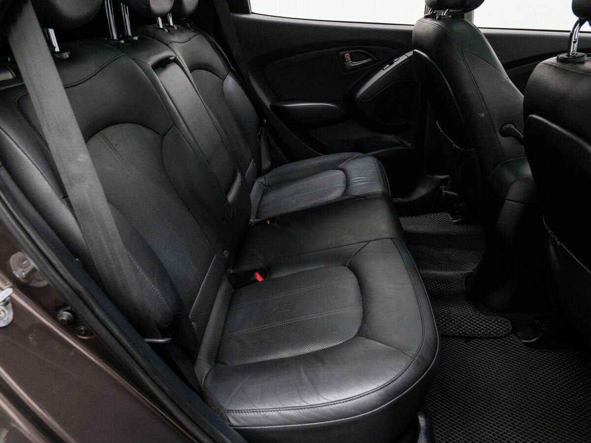 Б/У Хендай ай-икс35 2014 года. Фото: #8