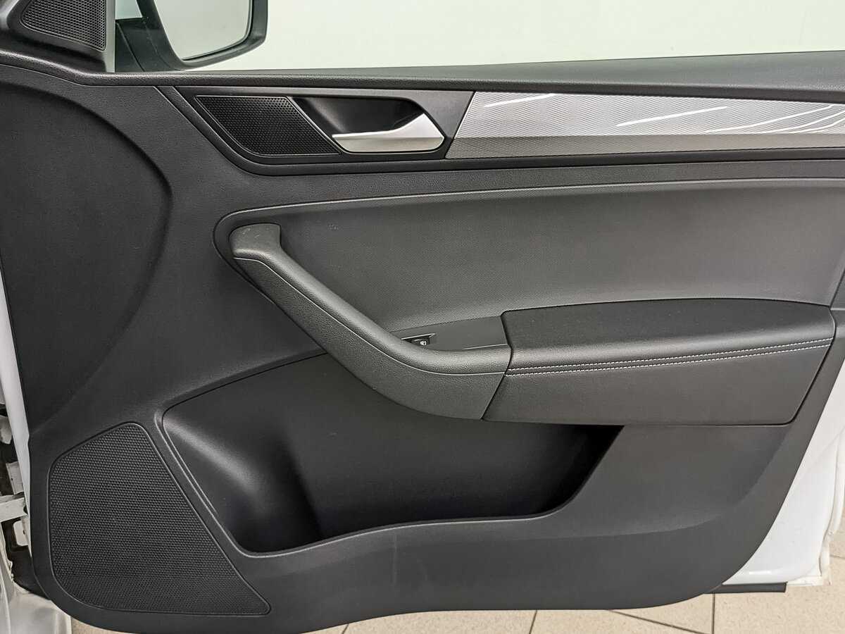 Б/У Фольксваген Поло 2021 года. Фото: #23