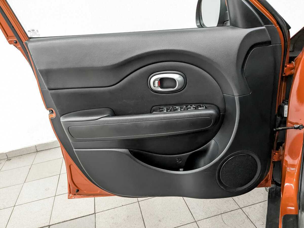 Б/У Киа Соул 2017 года. Фото: #16