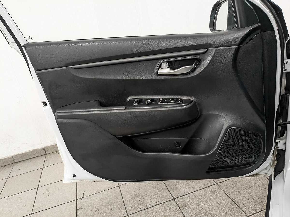 Б/У Киа Рио 2020 года. Фото: #15