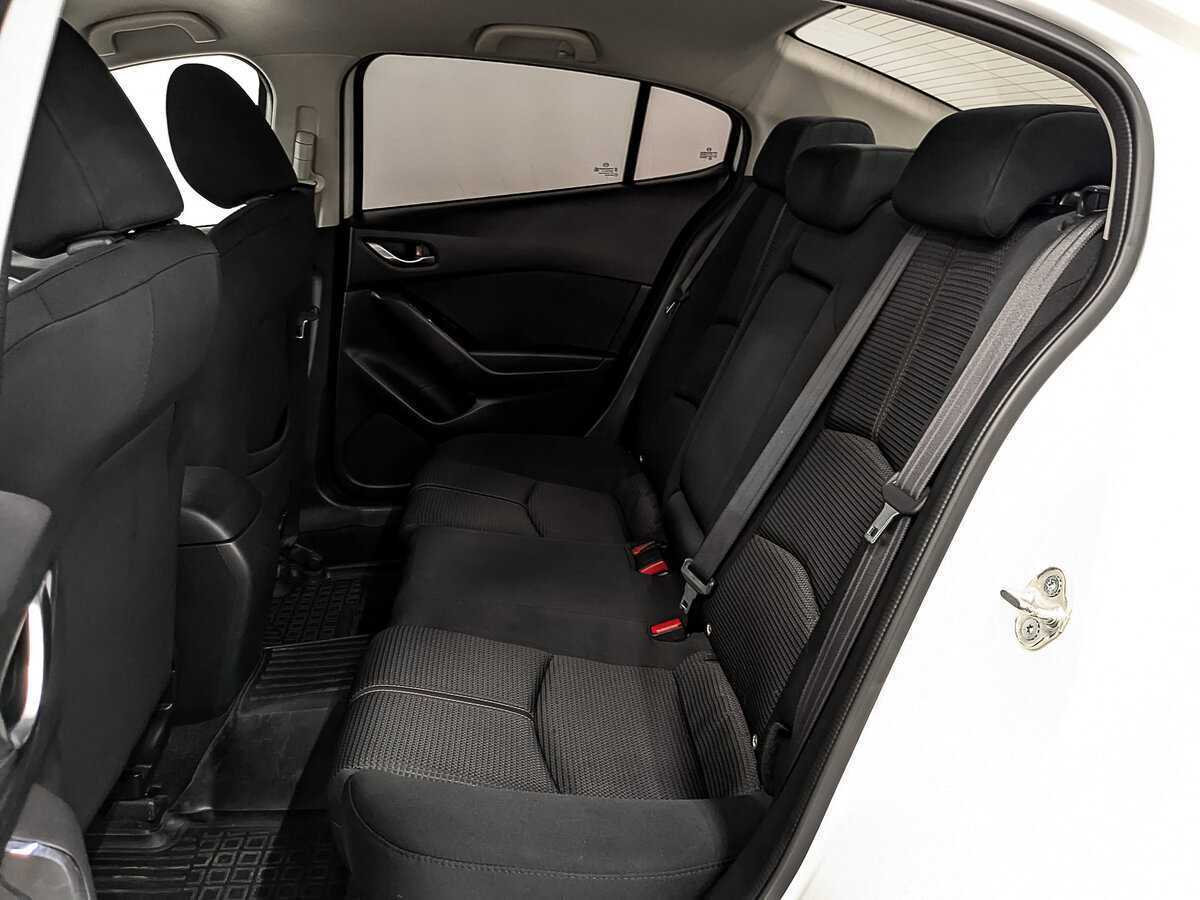 Б/У Мазда 3 2018 года. Фото: #15