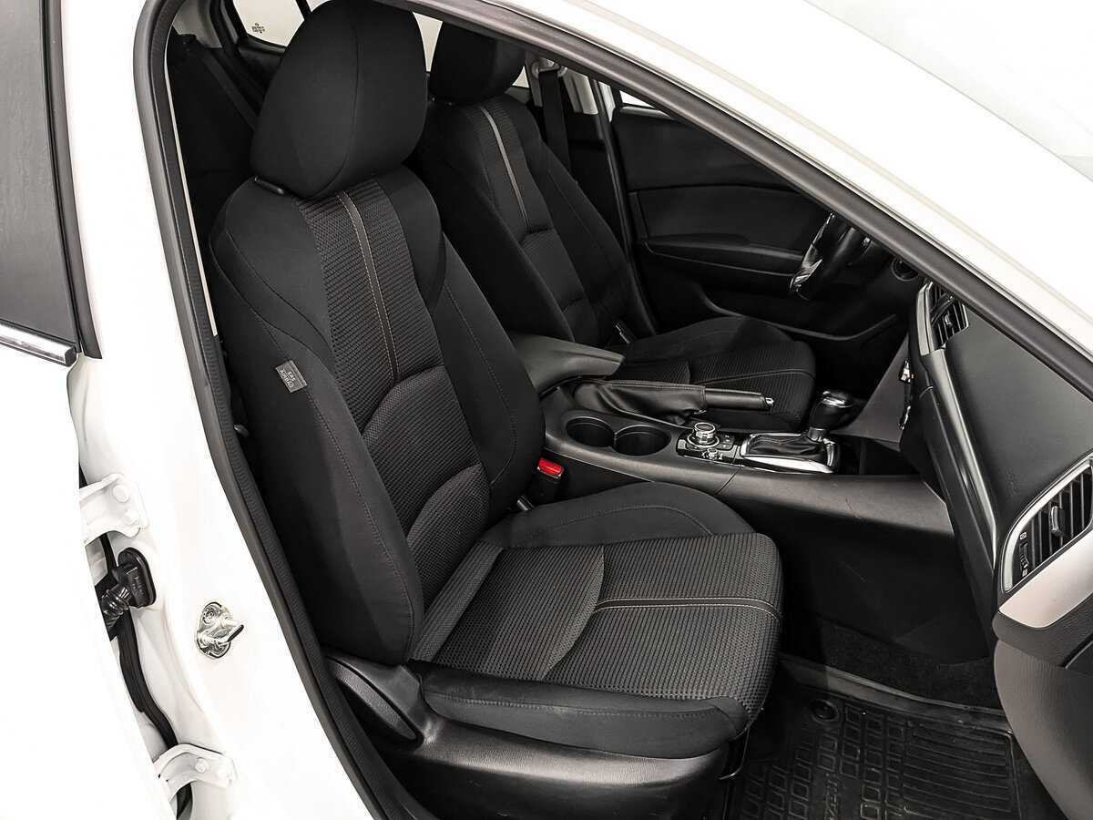 Б/У Мазда 3 2018 года. Фото: #21