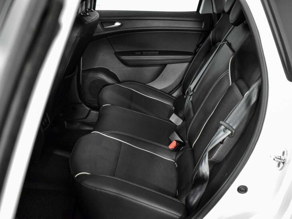 Б/У Рено Аркана 2021 года. Фото: #9