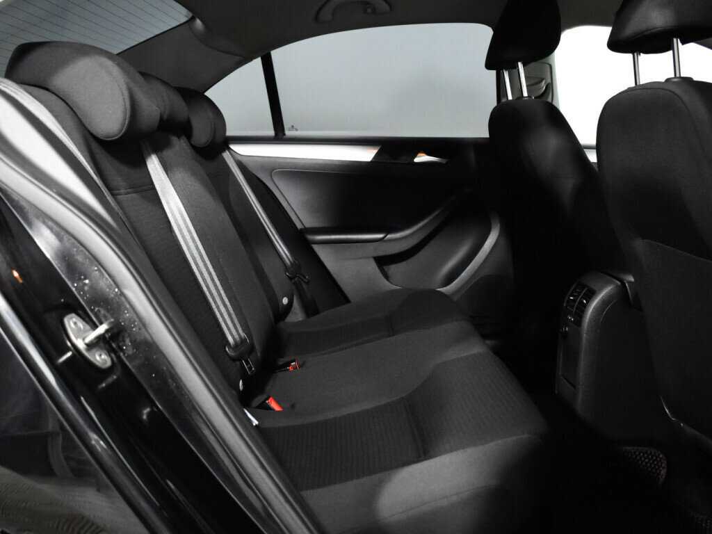 Б/У Фольксваген Джетта 2015 года. Фото: #6