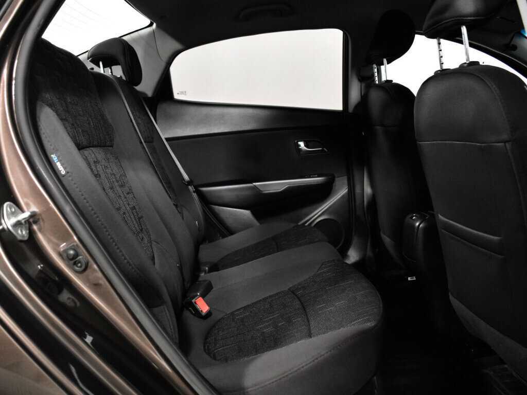 Б/У Киа Рио 2015 года. Фото: #9