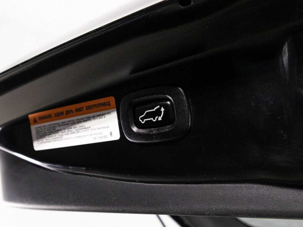 Б/У Митсубиши Оутлэндер 2016 года. Фото: #14