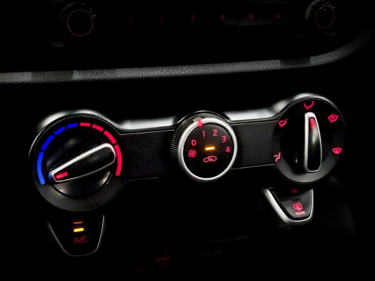 Б/У Киа Рио 2020 года. Фото: #22