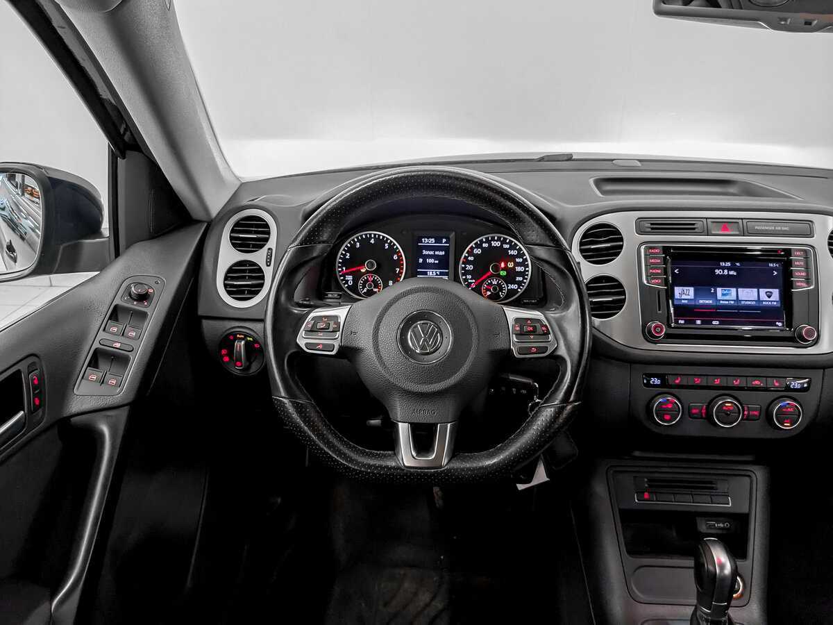 Б/У Фольксваген Тигуан 2016 года. Фото: #18