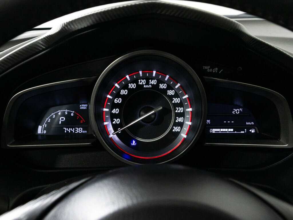 Б/У Мазда 3 2013 года. Фото: #11