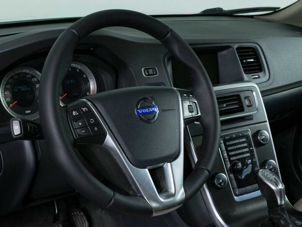 Б/У Вольво С60 2012 года. Фото: #10