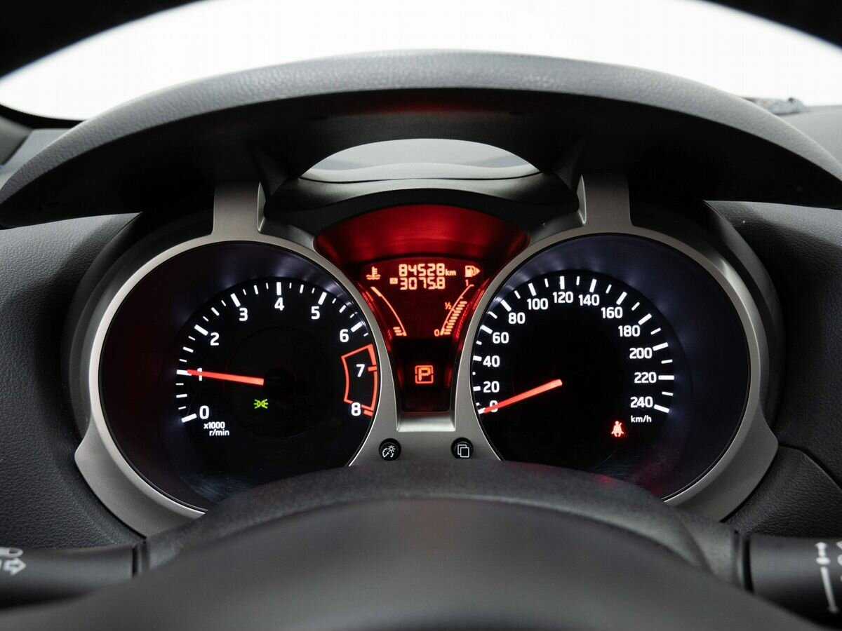 Б/У Ниссан Жук 2014 года. Фото: #14