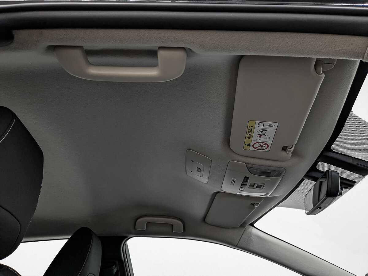 Б/У Тойота Королла 2019 года. Фото: #22