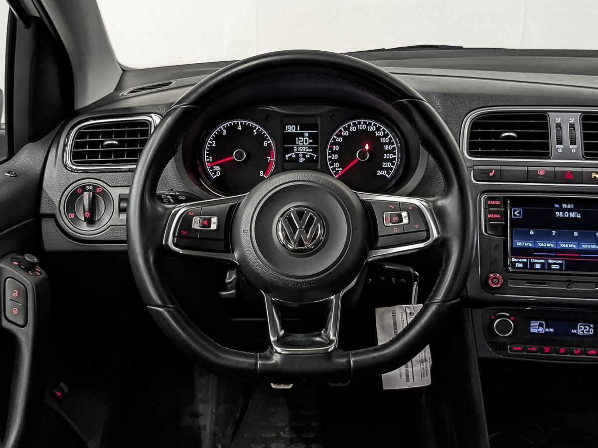 Б/У Фольксваген Поло 2018 года. Фото: #21