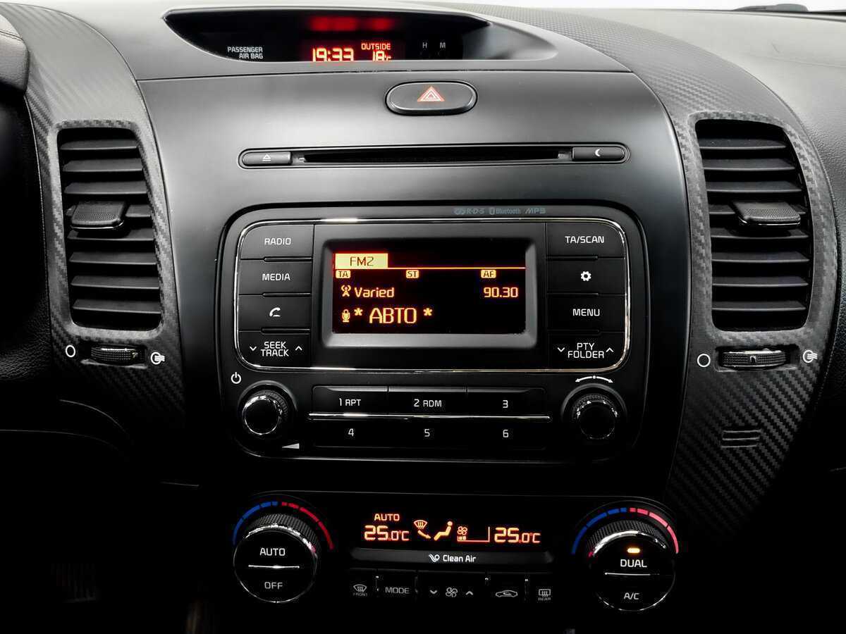 Б/У Киа Церато 2013 года. Фото: #14