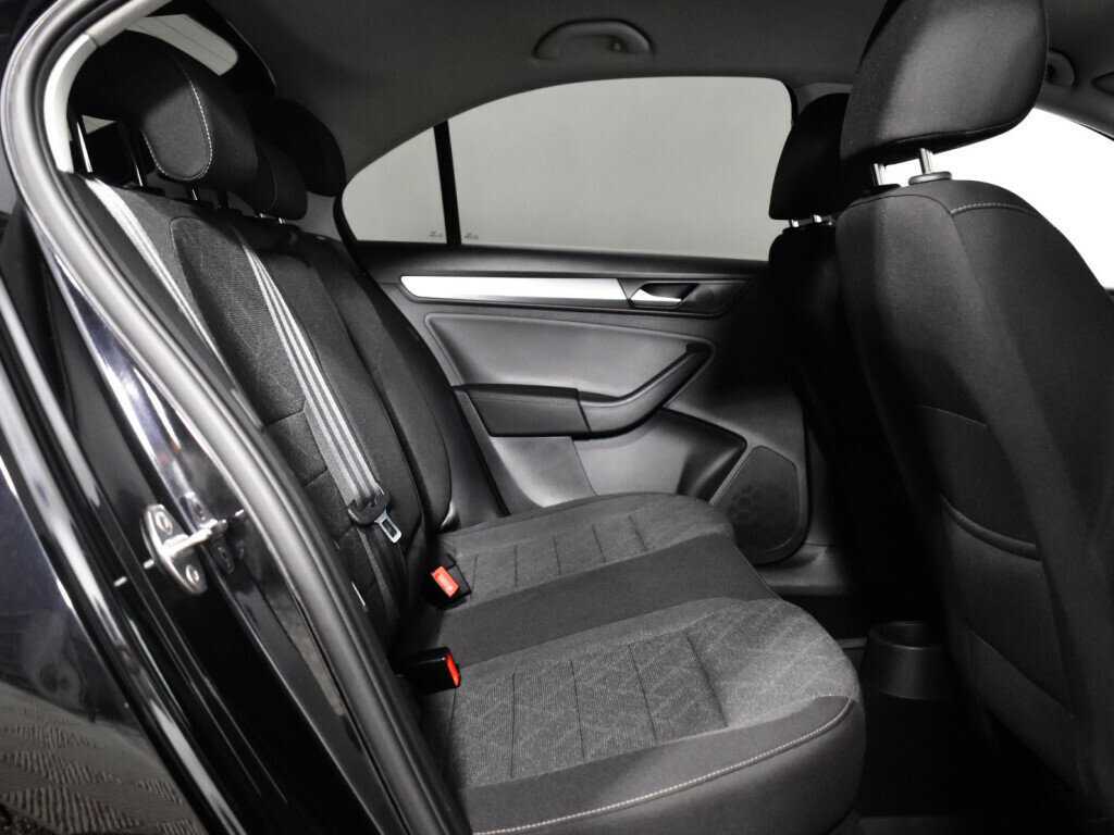 Б/У Фольксваген Поло 2021 года. Фото: #9