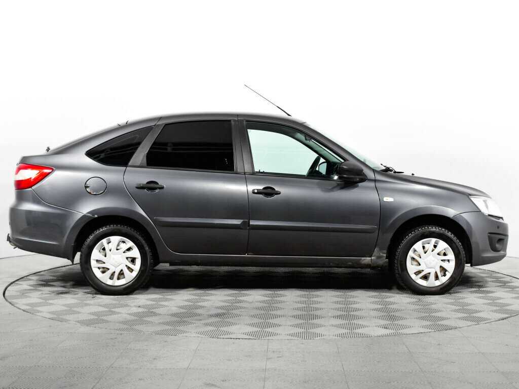 Б/У Лада (ВАЗ) Гранта 2018 года. Фото: #3