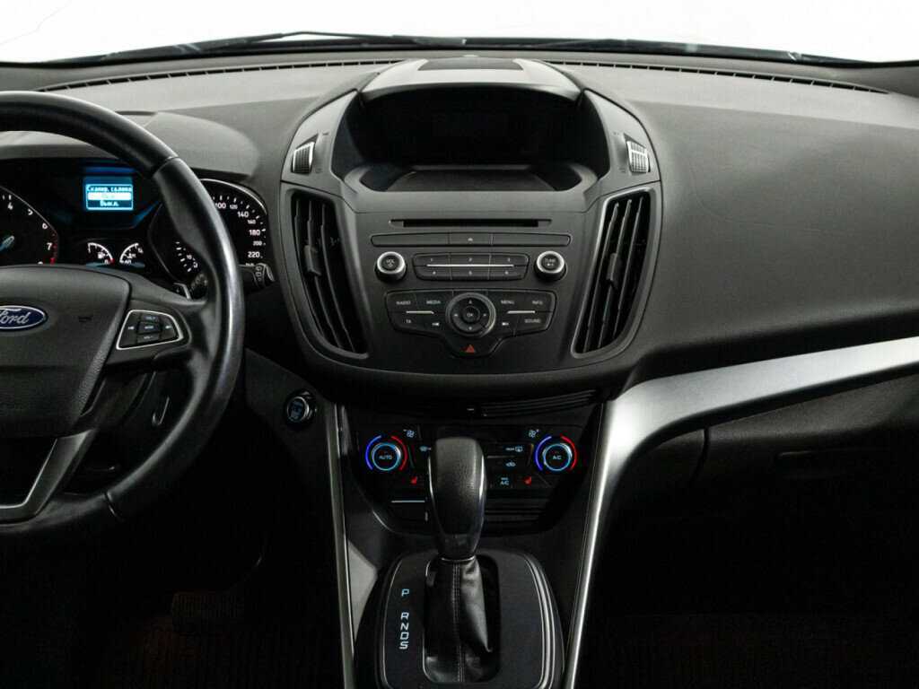 Б/У Форд Куга 2018 года. Фото: #13