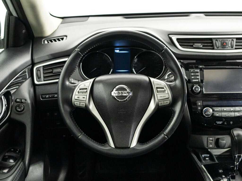 Б/У Ниссан Икс-Трейл 2016 года. Фото: #22