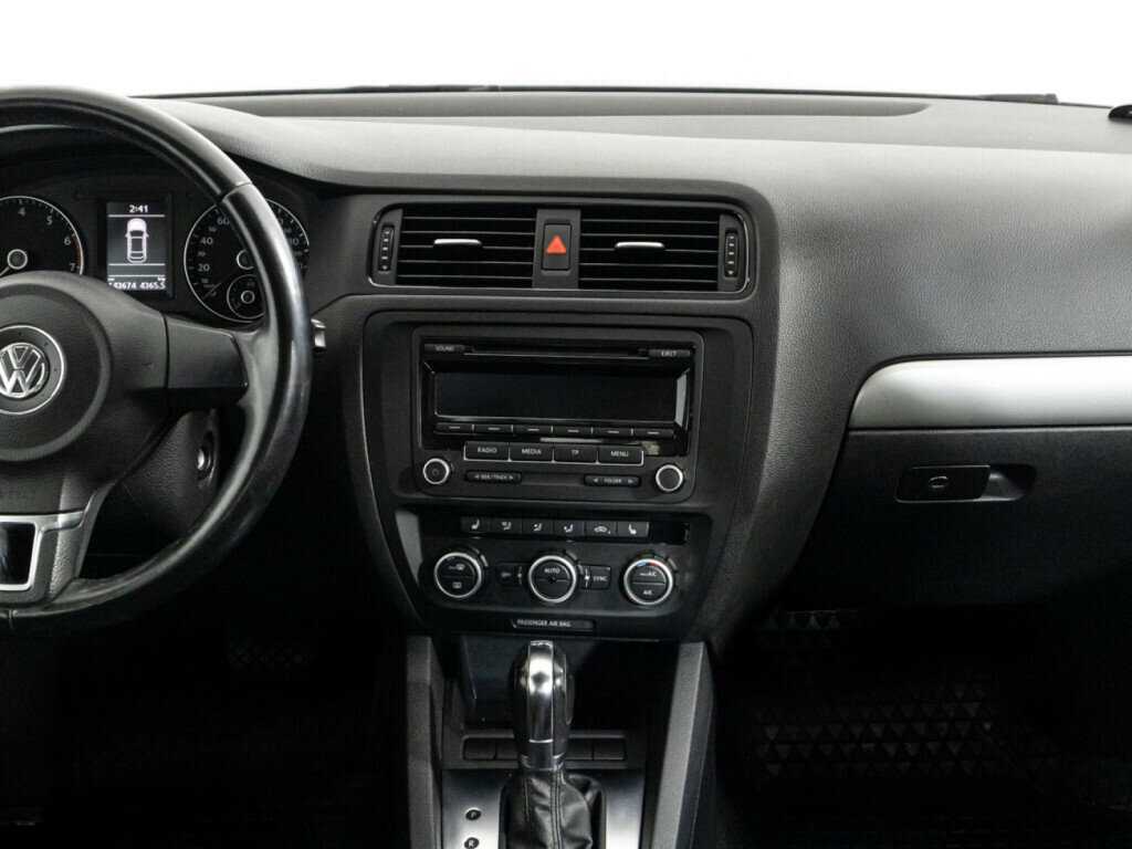 Б/У Фольксваген Джетта 2012 года. Фото: #13