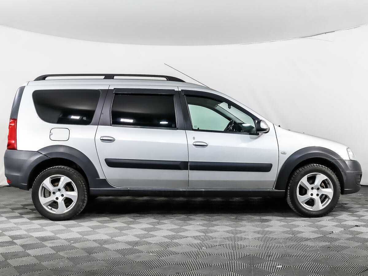 Б/У Лада (ВАЗ) Ларгус 2015 года. Фото: #3