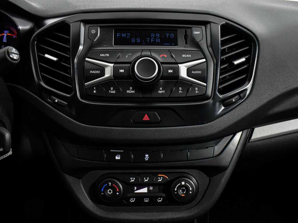 Б/У Лада (ВАЗ) Веста 2019 года. Фото: #12