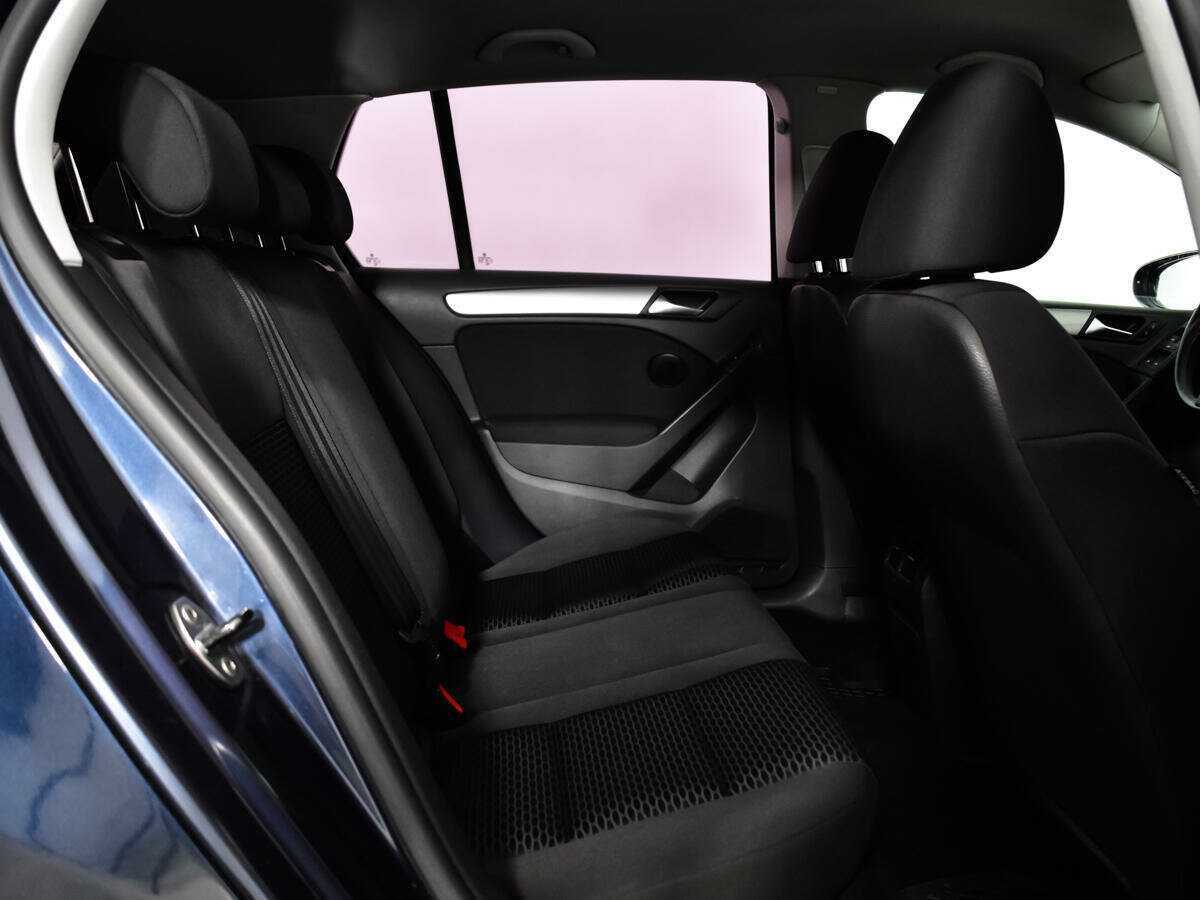 Б/У Фольксваген Гольф 2012 года. Фото: #9