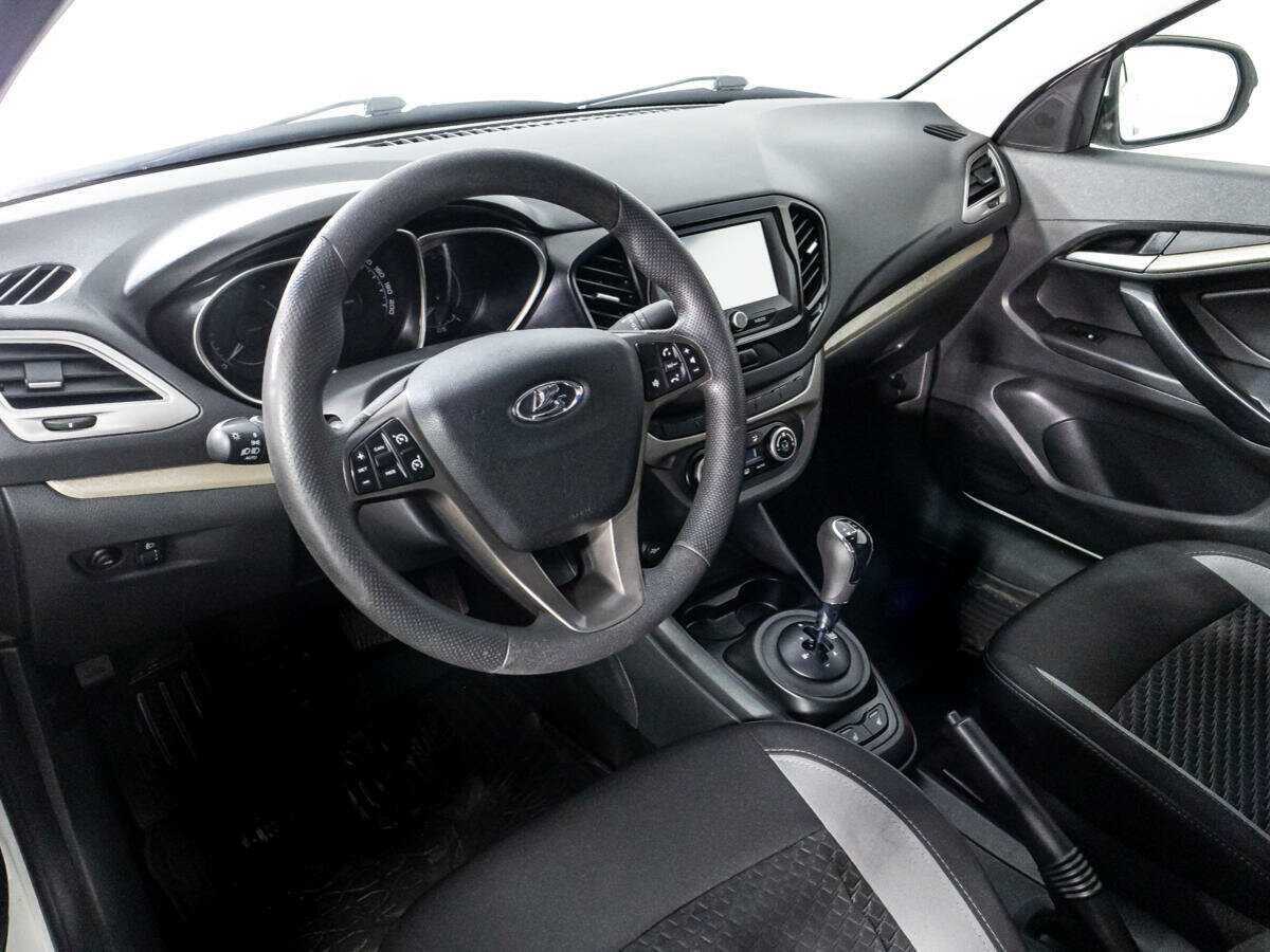 Б/У Лада (ВАЗ) Веста 2017 года. Фото: #10