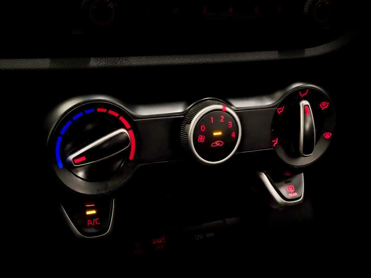 Б/У Киа Рио 2020 года. Фото: #24