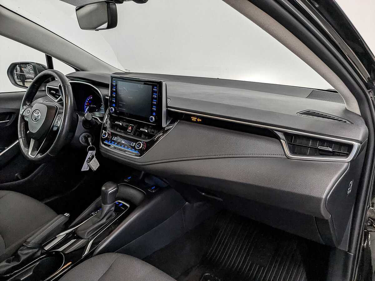 Б/У Тойота Королла 2019 года. Фото: #12