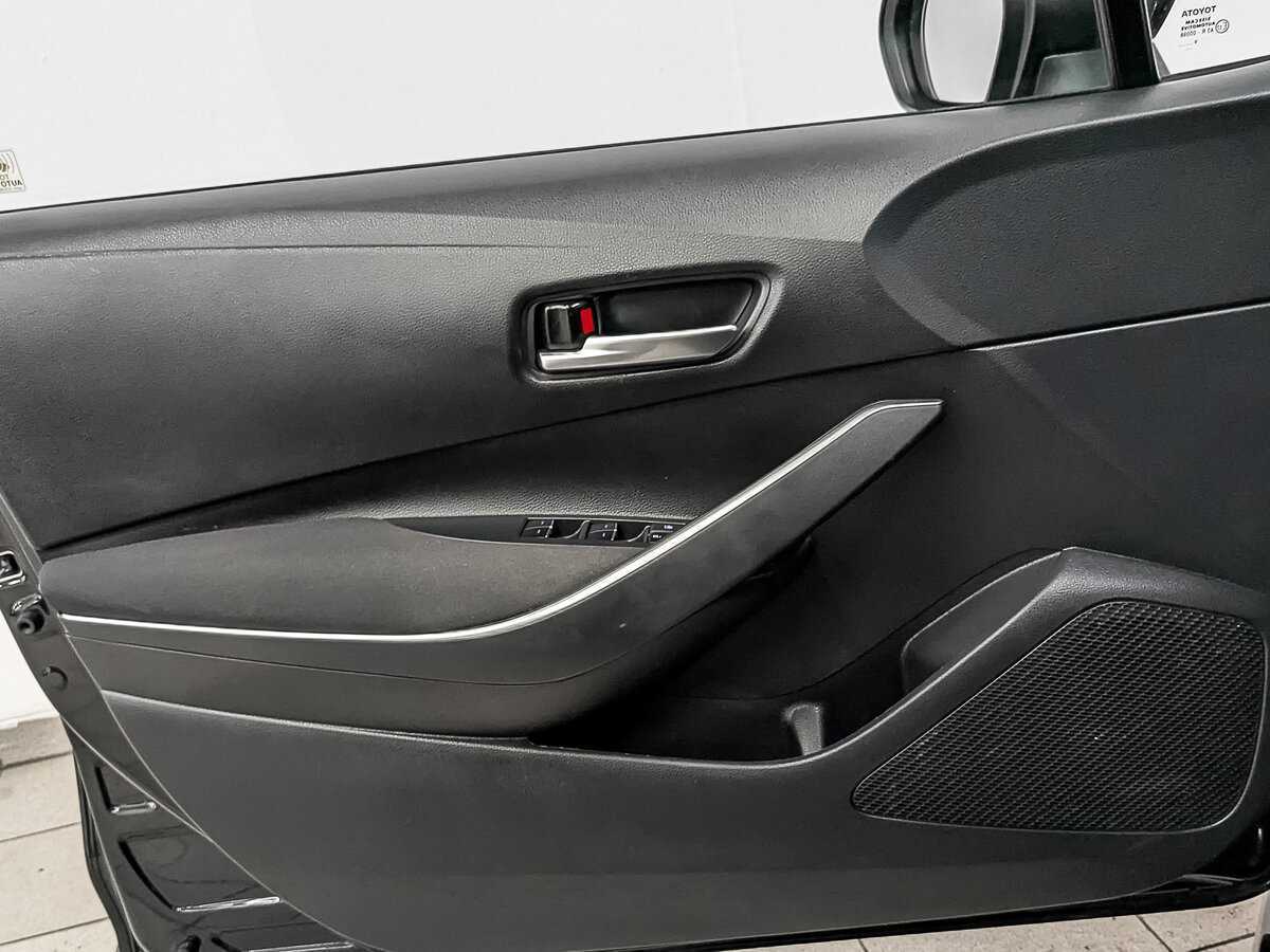 Б/У Тойота Королла 2019 года. Фото: #17