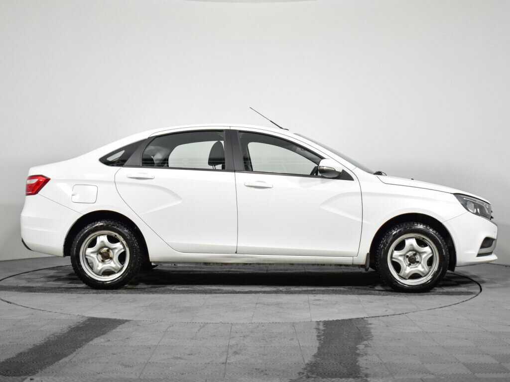 Б/У Лада (ВАЗ) Веста 2016 года. Фото: #3