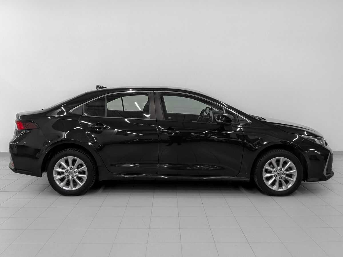 Б/У Тойота Королла 2019 года. Фото: #3