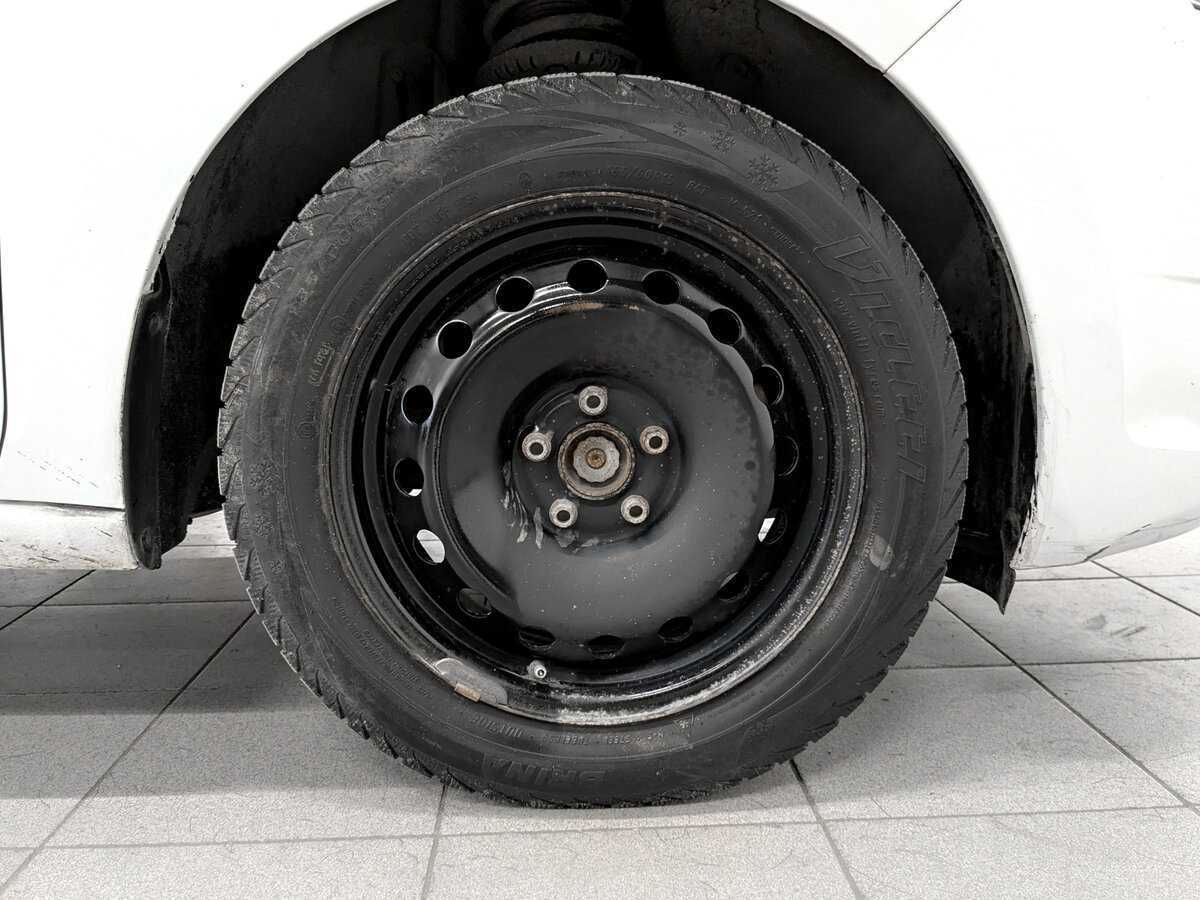 Б/У Шкода Рапид 2017 года. Фото: #17