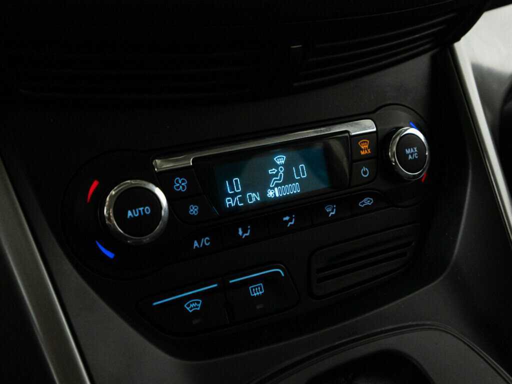 Б/У Форд Куга 2016 года. Фото: #14