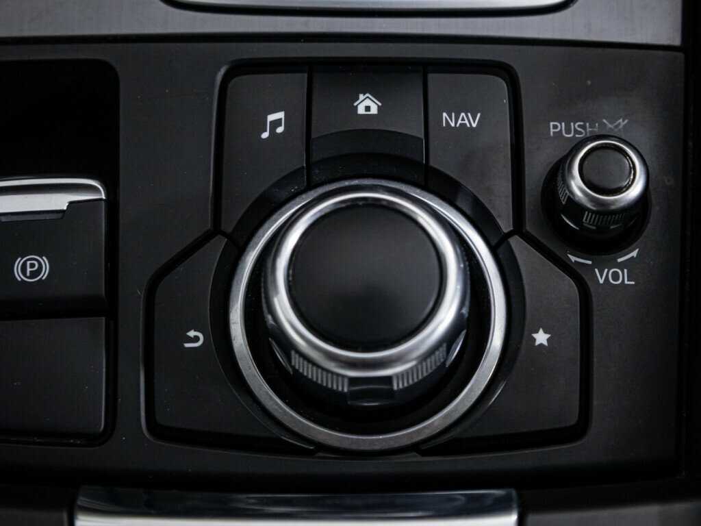 Б/У Мазда 6 2015 года. Фото: #13