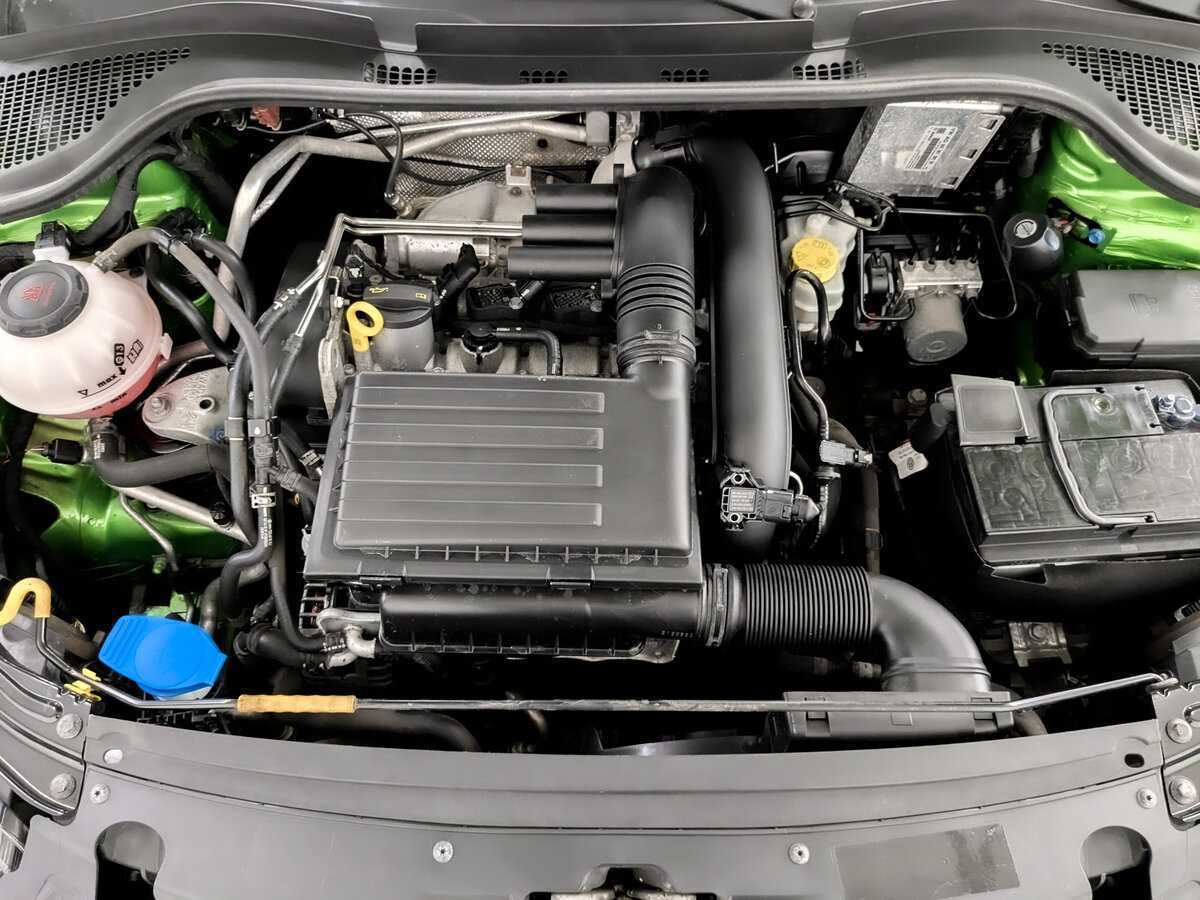 Б/У Шкода Рапид 2018 года. Фото: #8