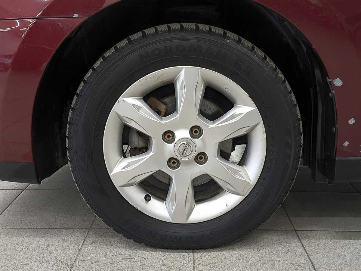 Б/У Ниссан Альмера 2014 года. Фото: #11