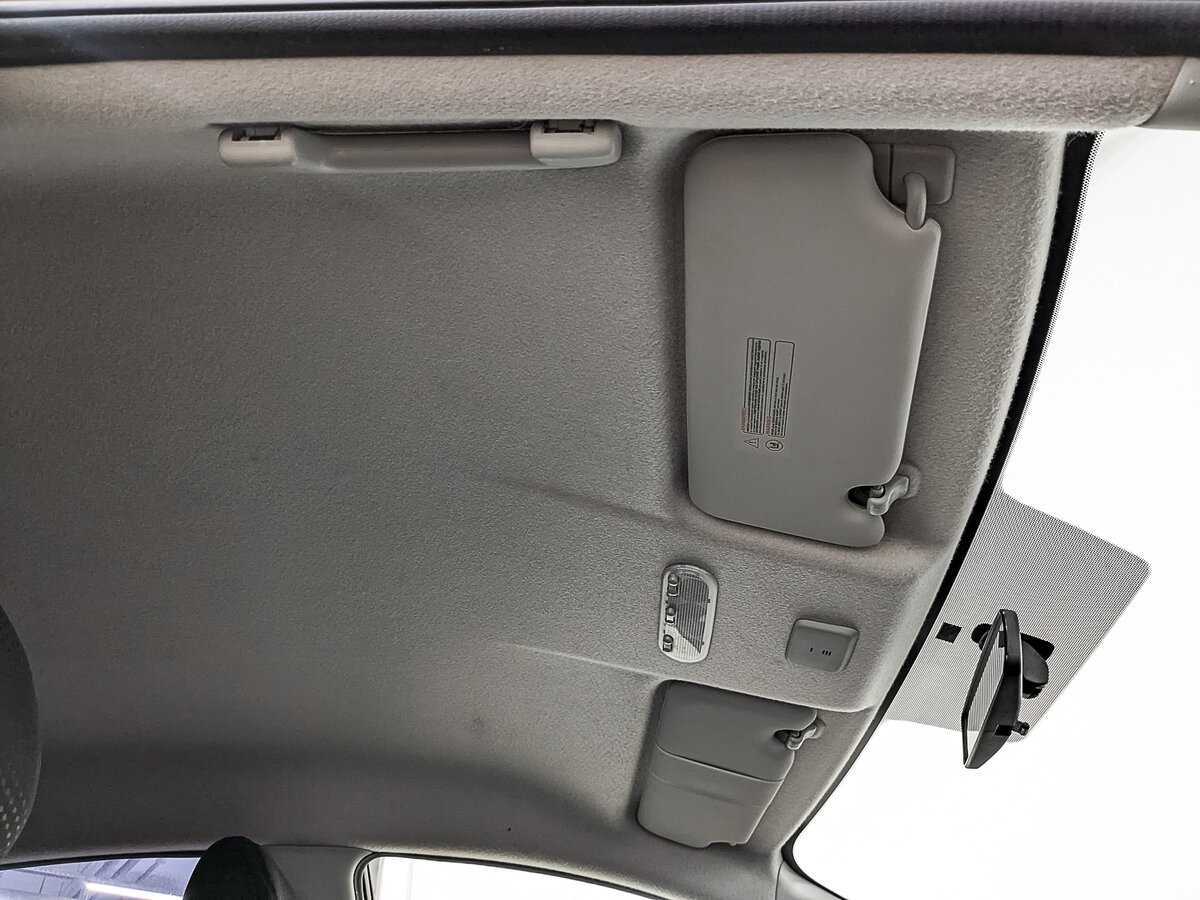 Б/У Ниссан Альмера 2014 года. Фото: #22