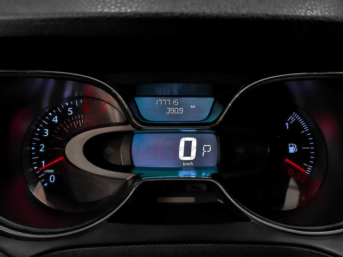 Б/У Рено Каптюр 2017 года. Фото: #13