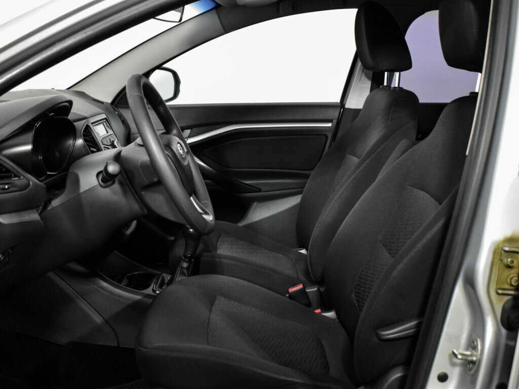 Б/У Лада (ВАЗ) Веста 2017 года. Фото: #10