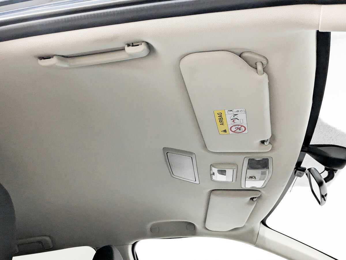 Б/У Митсубиши Оутлэндер 2017 года. Фото: #21