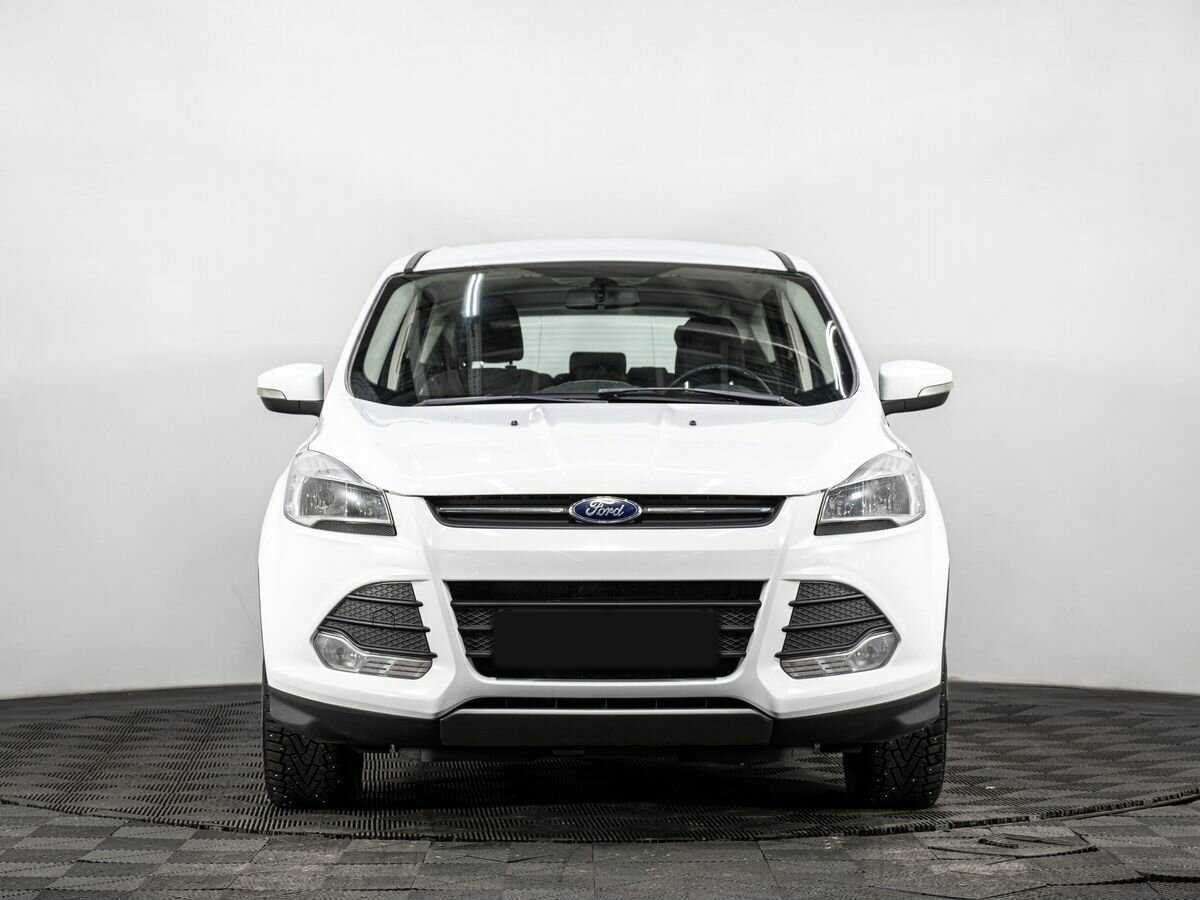 Б/У Форд Куга 2015 года. Фото: #1