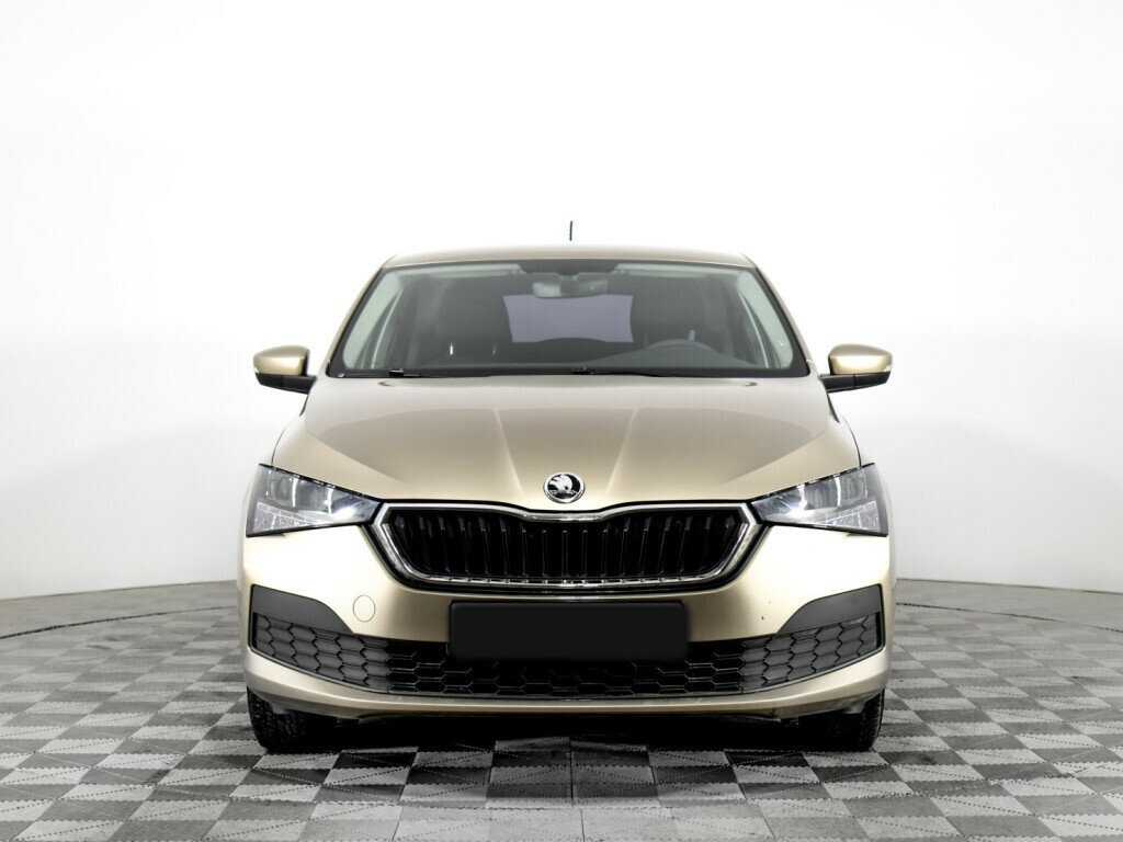 Б/У Шкода Рапид 2021 года. Фото: #1