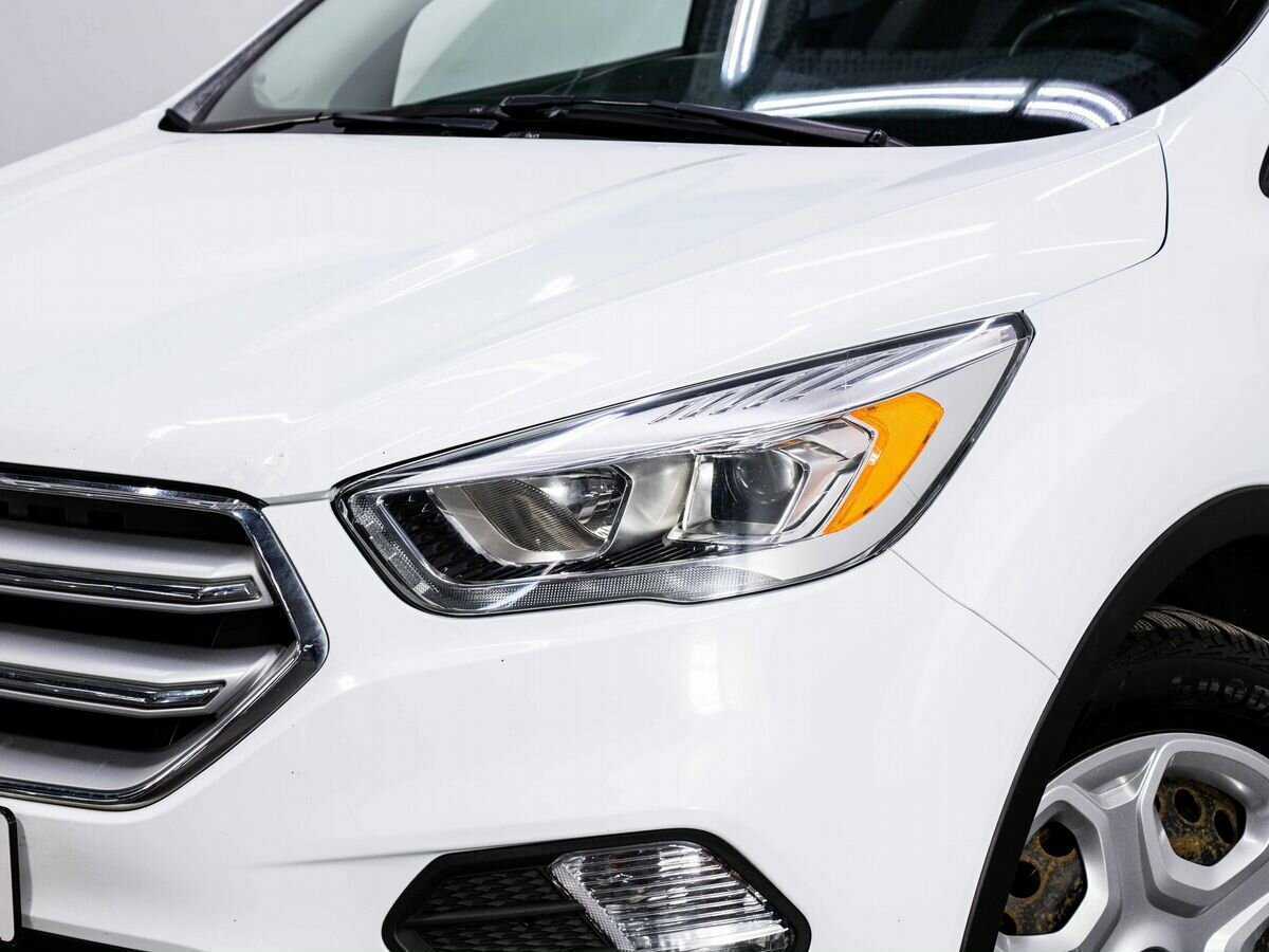 Б/У Форд Куга 2017 года. Фото: #6