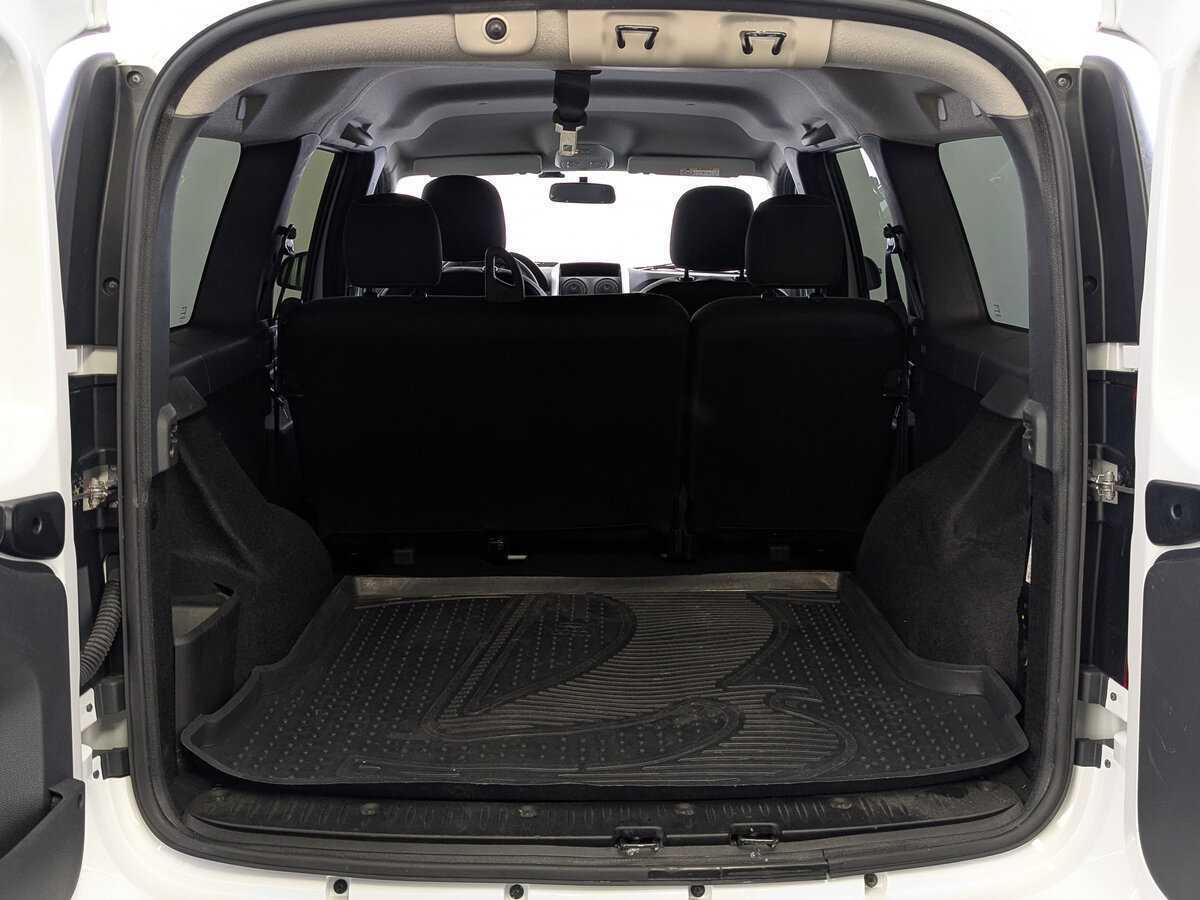 Б/У Лада (ВАЗ) Ларгус 2021 года. Фото: #9