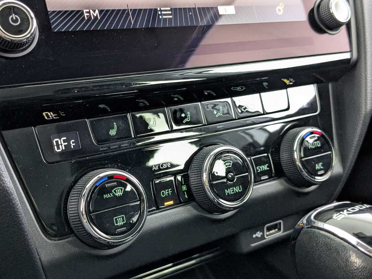 Б/У Шкода Октавия 2020 года. Фото: #20