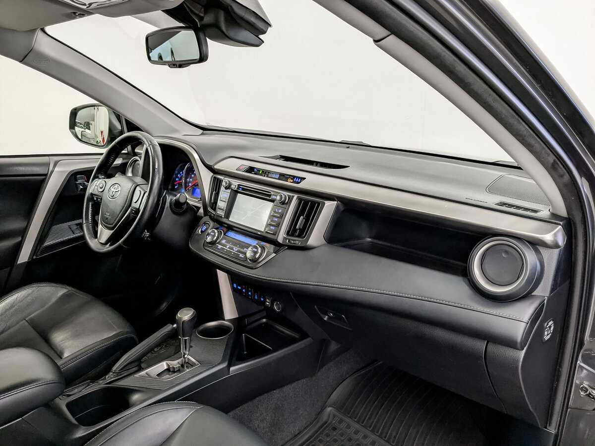 Б/У Тойота Рав4 2014 года. Фото: #10