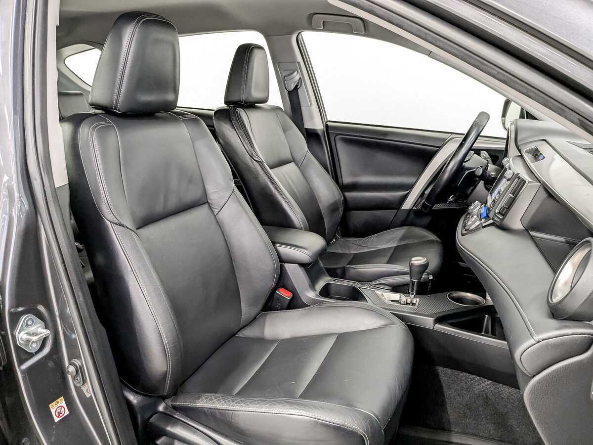 Б/У Тойота Рав4 2014 года. Фото: #21